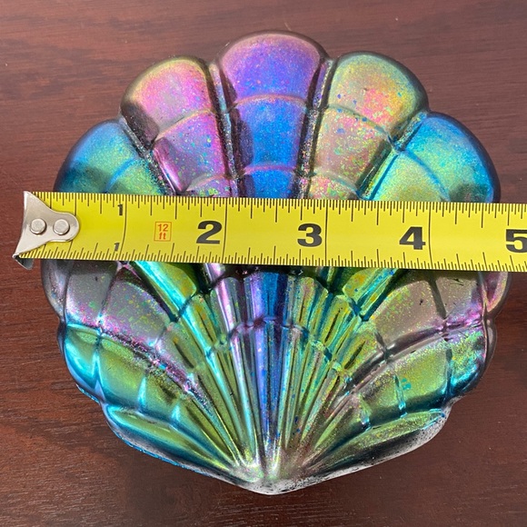 Shell Jewelry / Storage Box - Picture 7 of 9